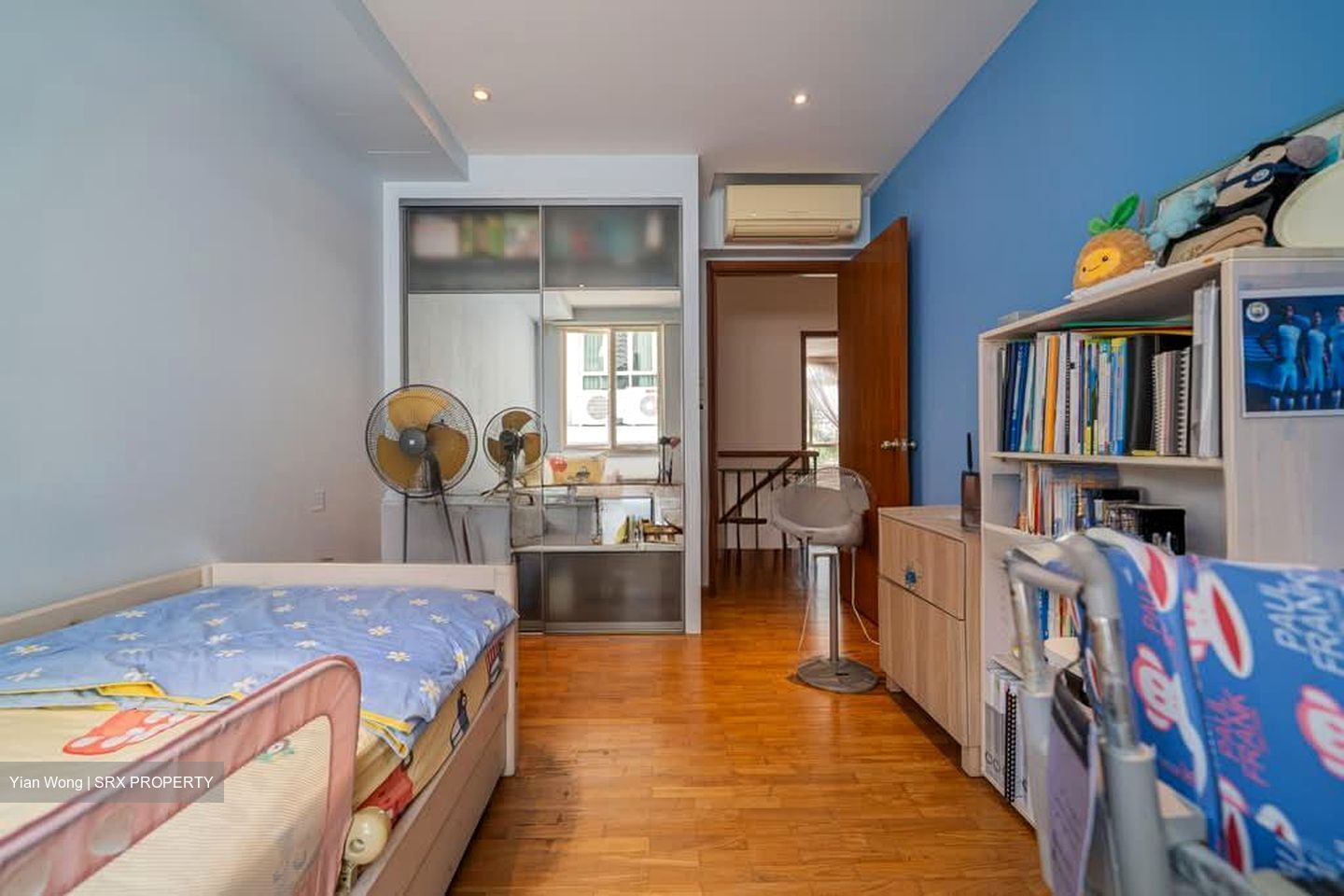 Ang Mo Kio Avenue 4 (D20), Terrace #612467181